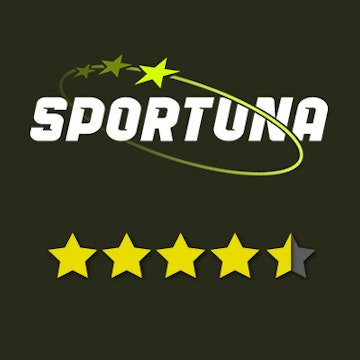 Sportuna logo og fire og et halv gule stjerner som vurdering